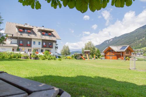 Seehaus Winkler in Weissensee, Österreich