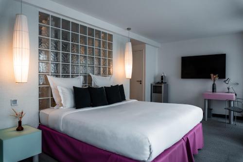 Kube Hotel Paris - Ice Bar - image 5