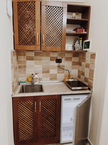 廚房, At Pikotiko's - Korca City Rooms for Rent in 科爾察