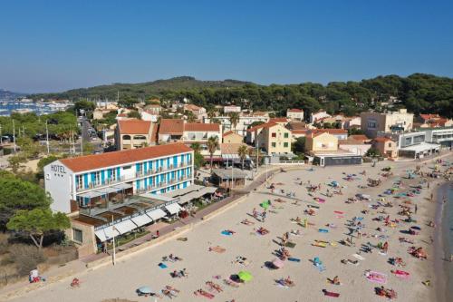 Plage des Sablettes -St Mandrier Maison du Pécheur