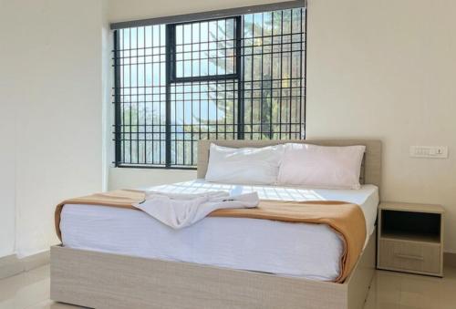 Double Room with Private Bathroom image 6