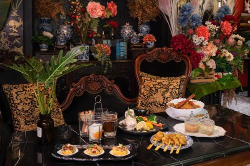 491213103 DE Phanakron Boutique Hotel