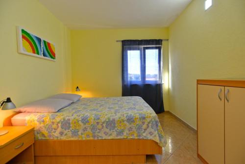 Apartments Milica 56 - image 5