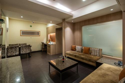 GCC Hotel and Club in Mira Bhayanda