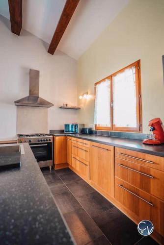 Villa avec piscine privée et jardin en Ardèche (Villa avec piscine privee et jardin en Ardeche) in 奧爾尼亞克拉旺