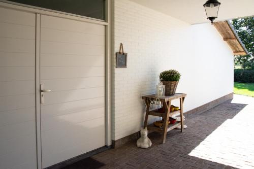 Ieeja, Bed and Breakfast Lindershoeve Bergeijk in Bergeijk