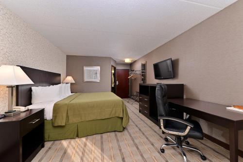 Quality Inn & Suites Matteson near I-57