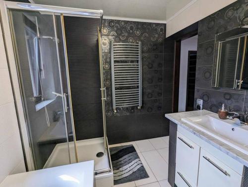 Guest House close to Molo Resort in Grojec