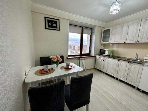 kuchnia, 2 bedroom apartment 2 комн-я Казыбек би in Ust-Kamenogorsk