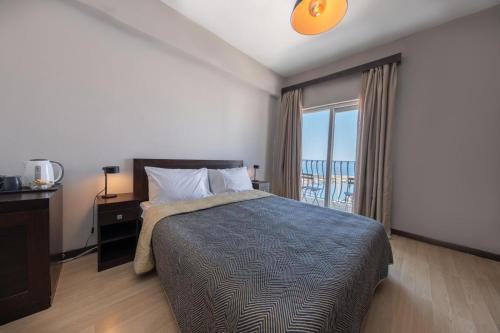 Double or twin room, deluxe, sea view, balcony