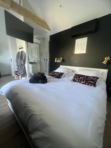 Suite romantique avec Spa et filet suspendu - Location saisonnière - Auteuil