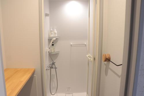 Shower, ホステル Cabin in Kotoden-Kotohira Station