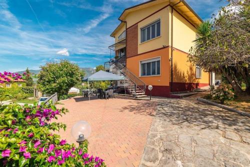  Paradise House - Nelle colline Toscane e il Mare della Versilia in Nocchi