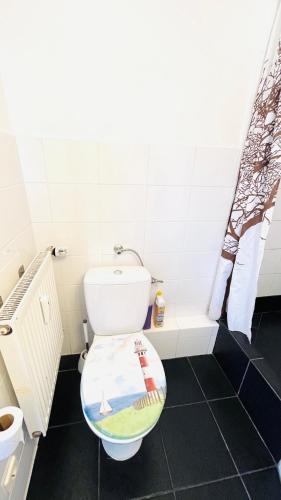Bathroom, Kleines Hofloft Fischkopf in Lokstedt