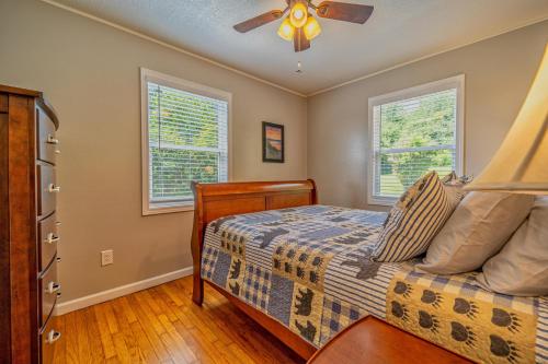 Charming Family Lakeview Cottage 3 min to lake in Dandridge, USA