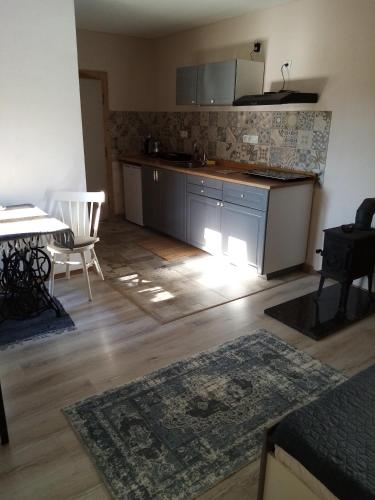 Garsonka u pivovaru, centrum Rožnov - Apartment - Rožnov pod Radhoštěm