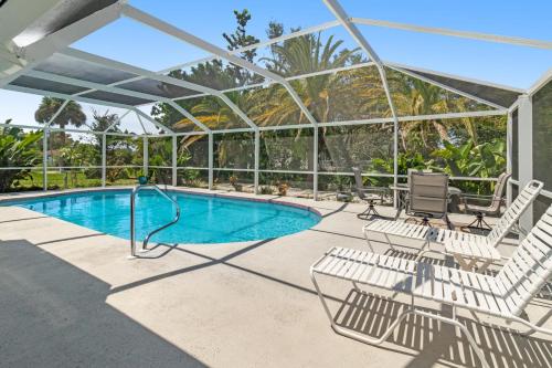 Swimming pool, Lemon Bay Retreat in Rotonda West (FL)