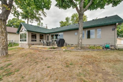 Lakefront Isle Escape with Dock and Fire Pit!