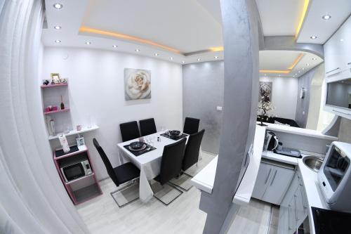 Superior Apartment image 10