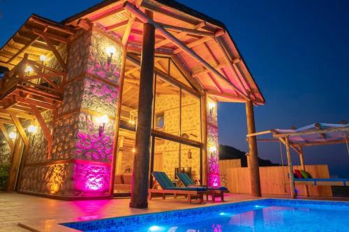 Luxury Honeymoon Villa with Sea View - image 5