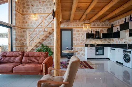 Luxury Honeymoon Villa with Sea View - image 7