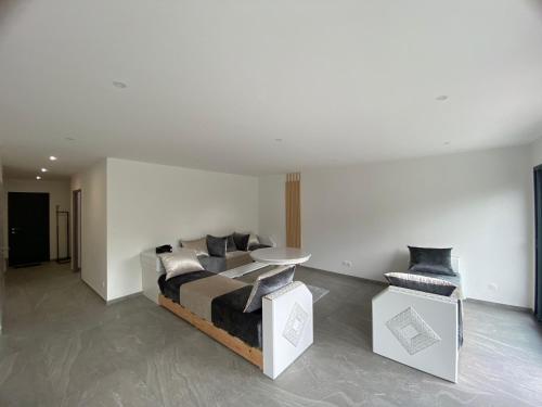 Maison moderne in Is-Sur-Tille