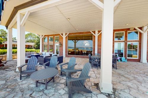 CedarGrove Hideaway in Montgomery, USA