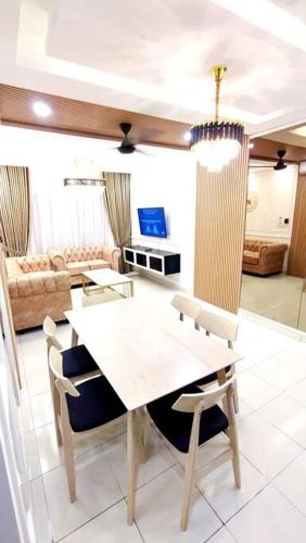 Luxury Suite Sepang KLIA Netflix - image 14