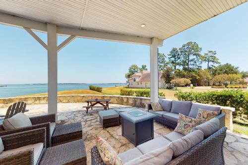 CedarGrove Hideaway - Main House in Montgomery, USA
