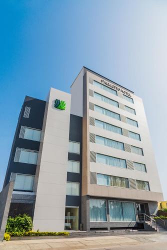 Palmetto Hotel Business San Miguel - Lima