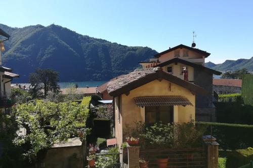 Traditional Piazza Home/Balcony/ Private Garden