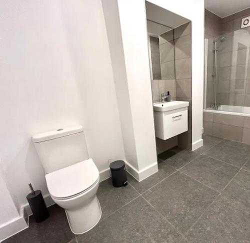 2 Bedroom Luxury Appartment - Apartment - Finchley