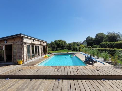 Villa Oriel avec piscine privée à NEUFCHATEL-HARDELOT gîte à louer Le Croquelet