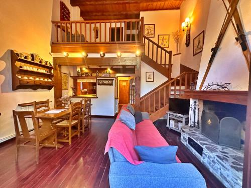 D2, Bordes d'Arinsal, Duplex Rustico con chimenea, Arinsal , zona Vallnord in Mas de Ribafeta