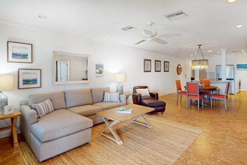 Tortugas De Mar, Unit 303B in Belleair Beach