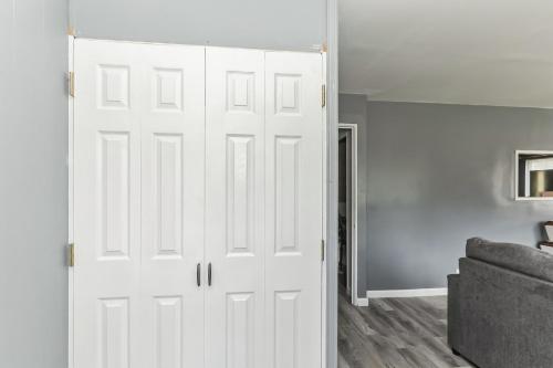 Cozy Retreat in Cincinnati home - image 4