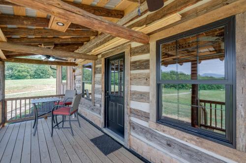 Bedford Cabin w/ Porch, 5 Mi to Historic District! in Bedford (VA)