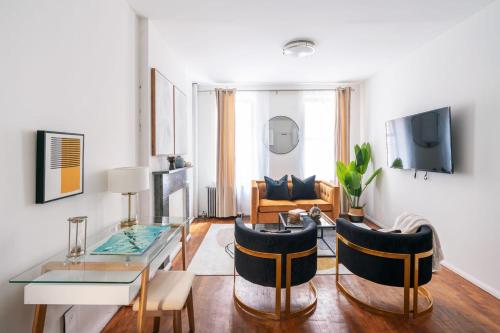 1288-3RN New Renovated 1 Bedroom in UES - image 11