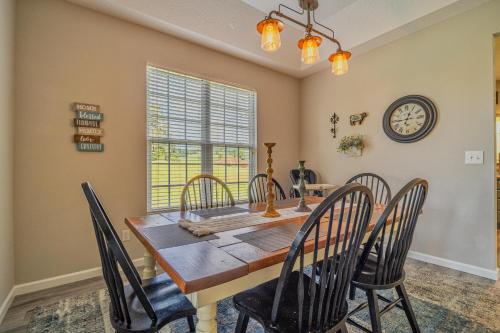 Charming Family Country Lane Cottage 3 min to lake in Dandridge, USA