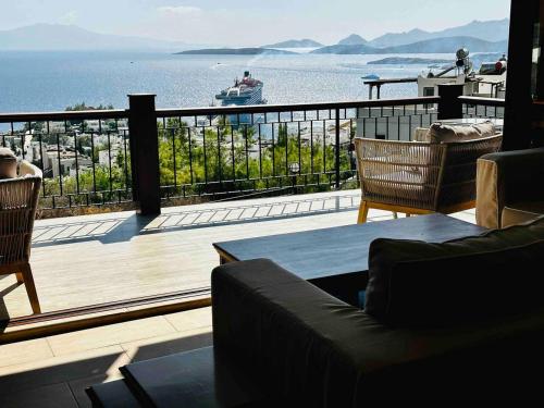 Deniz manzarali tas villa - Accommodation - Bodrum City