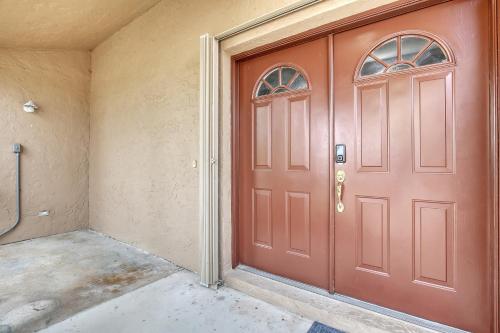 Wellington 4 BR Vacation Home with Pool in Wellington, USA