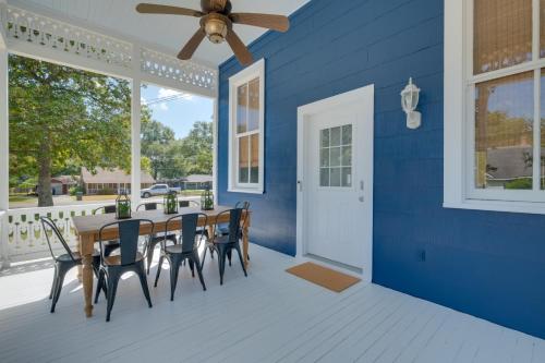 WFH Friendly Abode with Balcony in Columbus! in 哥倫布