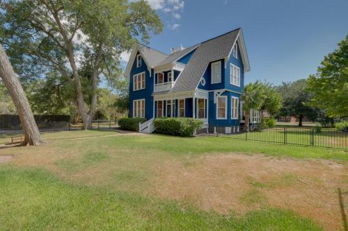 WFH Friendly Abode with Balcony in Columbus! in 哥倫布