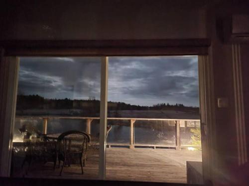 Waterfront, dream stay at Belle Vue Cottage in Seguin (ON)