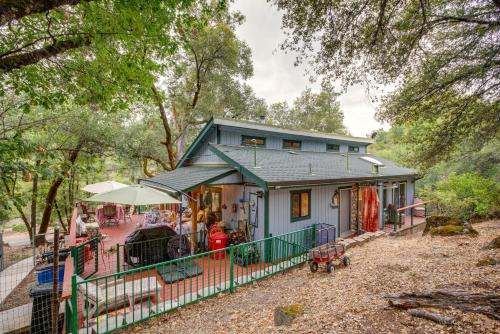 Secluded Placerville Rental Cabin Walk to River!