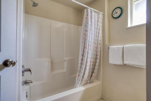 Holiday Home image 10