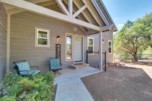 B&B Show Low - Secluded Show Low Home, Near Hiking Trails! - Bed and Breakfast Show Low