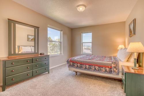 Seaside Vacation Rental - image 10