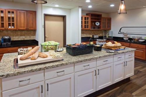 Makanan dan Minuman, Homewood Suites by Hilton Fairfield-Napa Valley Area in Fairfield (CA)