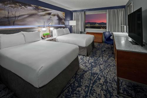 2 double beds